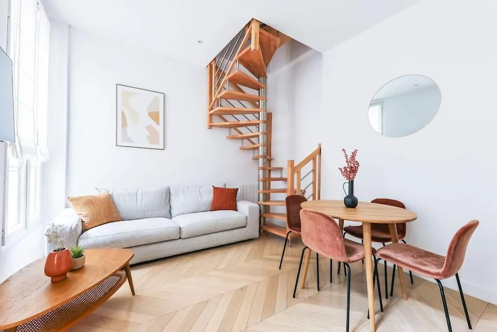 Urban Retreat Brand-new Duplex 2-bedroom Lejlighed Paris