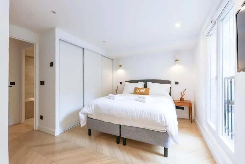 Lejlighed Urban Retreat Brand-new Duplex 2-bedroom Paris